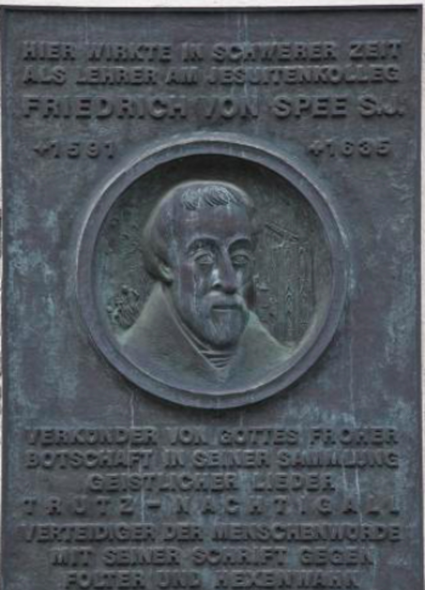 <b>Gedenktafel für Friedrich Spee in der Marzellenstraße</b></br>Bildnachweis: Rheinisches Bildarchiv Köln, Andreas Fragel, rba_d028476_05